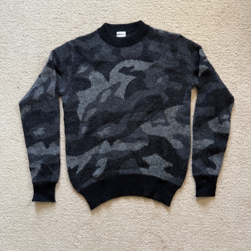 Marika Men's Crewneck Sweater - Black and Gray Camouflage